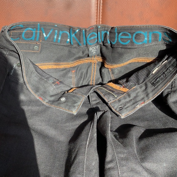 CALVIN KLEIN black jeans. As good as new. Wardrobe essential for all seasons. - Picture 5 of 12